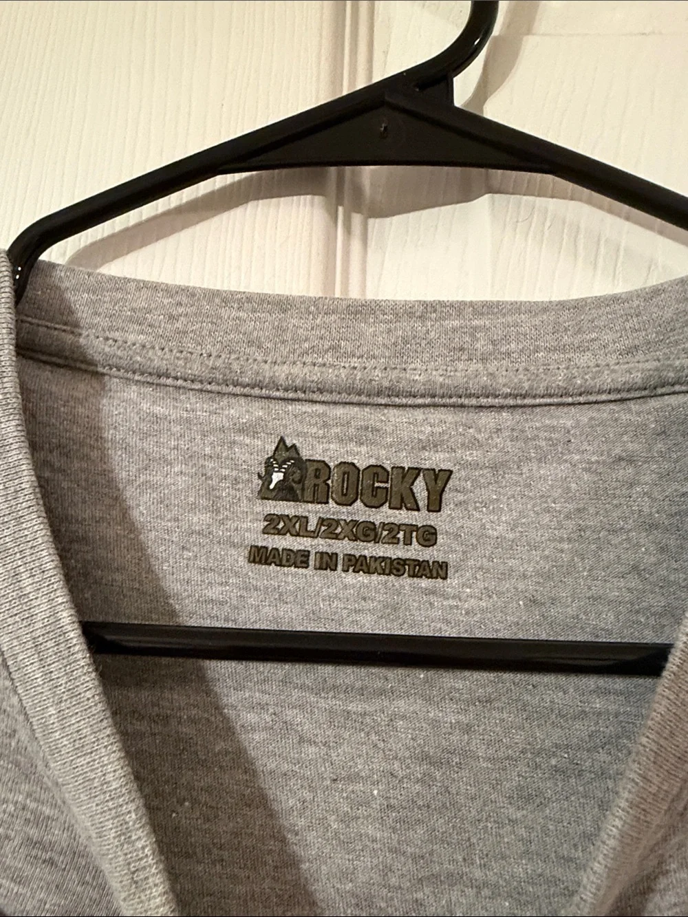 Rocky Long Sleeve Pocket Tee in Light Gray